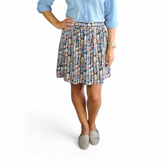 J. Crew Mercantile Dresses & Skirts - J. Crew Mercantile Floral Short Skirt